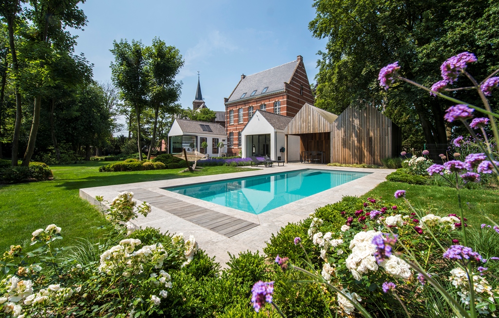 Compass Pools ®studioPSG zwembaden outdoor living chic gardens regio Limburg monoblok outdoor living