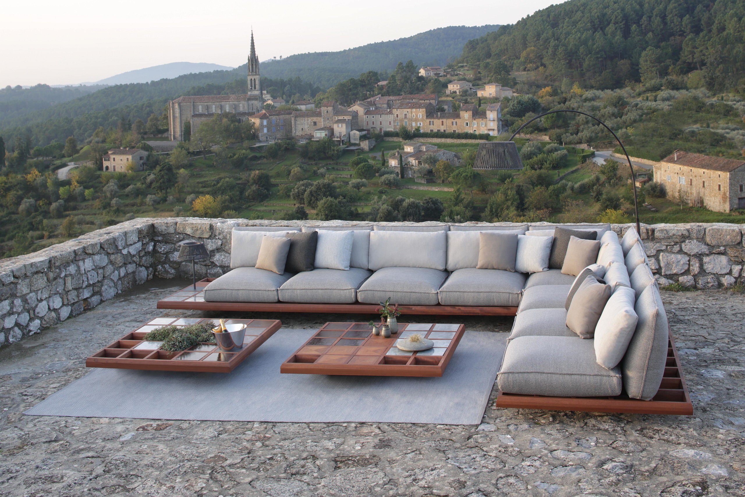 MOZAIX LOUNGE