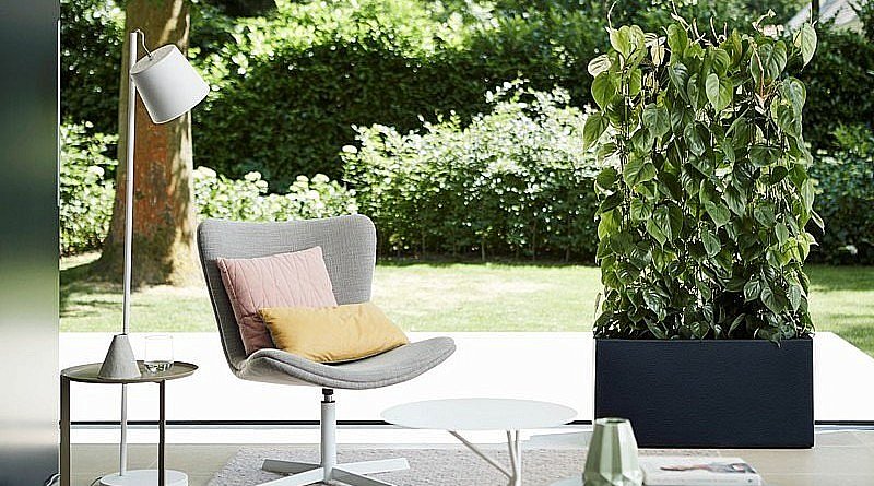 kubusvormen plantenbakken pottencollectie vivo Elho modern design groen plant pot tuin stijlvol chique inspiratie inspireren basiskleuren luxe tuininrichting outdoor design lifestyle buitenmeubelen Lotte de Vries woonkamer binnen buiten idee afwisseling wieltjes assortiment Chic Gardens bloemen