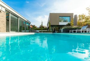 wellnesstuin Erik van Gelder DON Hoveniers buitenruimte tuinarchitect tuinarchitectuur terras tuinaanleg tuinontwerp tuinbedrijf tuininspiratie tuintips tuinbeleving tuinplezier exclusieve tuinen droomtuinen luxetuin villatuin vakantiesfeer gezellige chique tuin materiaal design tuinmeubels tuinmeubelen tuinmeubilair tuinstoel ligbed zwembad zwemvijver ligstoel strandstoel tuindecoratie tuinaankleding terrasinrichting terrasaankleding fashion for gardens trends hip water wellness spa jacuzie genieten in de tuin tips bij aankoop zwembad tuinprojecten tuinreportages tuinartikels boeken over tuinen planten bloemen luxueus vakantiegevoel jacuzzi natuur groen lounge styling architectuur bomen picknicktafel hopper uniek speciaal gerenommeerde groenpartners tuinonderhoud hoveniersbedrijven outdoor living outdoor trends exterieur buitenruimte Chic gardens magazine Belgisch outdoor living