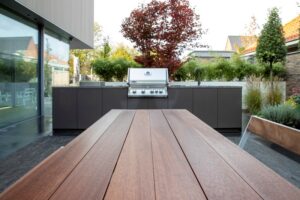 wellnesstuin Erik van Gelder DON Hoveniers buitenruimte tuinarchitect tuinarchitectuur terras tuinaanleg tuinontwerp tuinbedrijf tuininspiratie tuintips tuinbeleving tuinplezier exclusieve tuinen droomtuinen luxetuin villatuin vakantiesfeer gezellige chique tuin materiaal design tuinmeubels tuinmeubelen tuinmeubilair tuinstoel ligbed zwembad zwemvijver ligstoel strandstoel tuindecoratie tuinaankleding terrasinrichting terrasaankleding fashion for gardens trends hip water wellness spa jacuzie genieten in de tuin tips bij aankoop zwembad tuinprojecten tuinreportages tuinartikels boeken over tuinen planten bloemen luxueus vakantiegevoel jacuzzi natuur groen lounge styling architectuur bomen picknicktafel hopper uniek speciaal gerenommeerde groenpartners tuinonderhoud hoveniersbedrijven outdoor living outdoor trends exterieur buitenruimte Chic gardens magazine Belgisch outdoor living