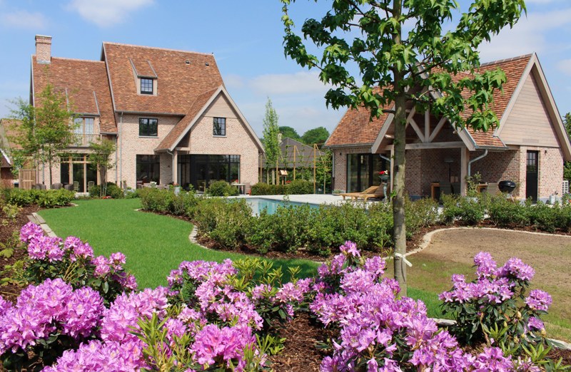 verdé tuinarchitectuur tuinontwerp tuinarchitect tuininspiratie exclusieve tuin luxetuin villatuin chique droomtuin uniek Jörn De Leeuw Mechelen toekomsttuinen bomen struiken planten bloemen zwembaden zwemvijvers veelzijdige tuinen gezellige tuin onderhoud tuinaannemer tuininspiratie concept tuinproject tuinreportage tuinmagazine tijdschrift Chic Gardens outdoor living outdoor design villatuin fashion for gardens tuinen tuinmeubelen terras terrasinrichting bijgebouwen overkappingen wellness in de tuin buitenmeubelen buitenruimte buitenkamers tuinen met vakantiesfeer