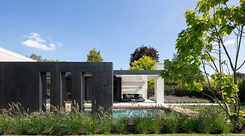 villatuin tuinen Stoop Tuinen tuinarchitectuur tuinaanleg tuinontwerp tuinonderhoud villa tuin Nuenen Nederland Magazie Chic Gardens Dutch Edition verbouwen tips tuininspiratie chique exclusief luxe design outdoor living trens planten bloemen
