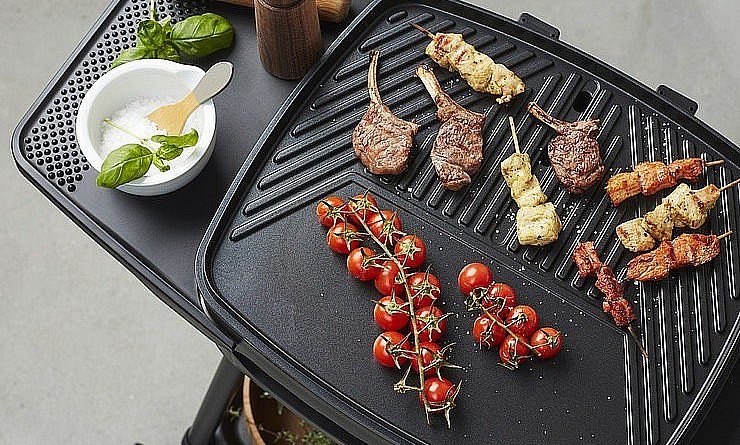 barbecook alexia barbecue kleine bbq mini stadstuin balkon verplaatsbaar wielen grillniveaus grill tools ruim ruimte tafelbarbecue afneembaar bovenstuk grillen bbq barbecueën vlees grillen buiten terrasaccesoires tuinidee tuininspiratie tuin exclusief luxe zomer herfst nazomeren nieuw bbq kopen tips outdoor living outdoor design tuinarchitectuur tuinmeubelen magazine belgisch belgië chic gardens