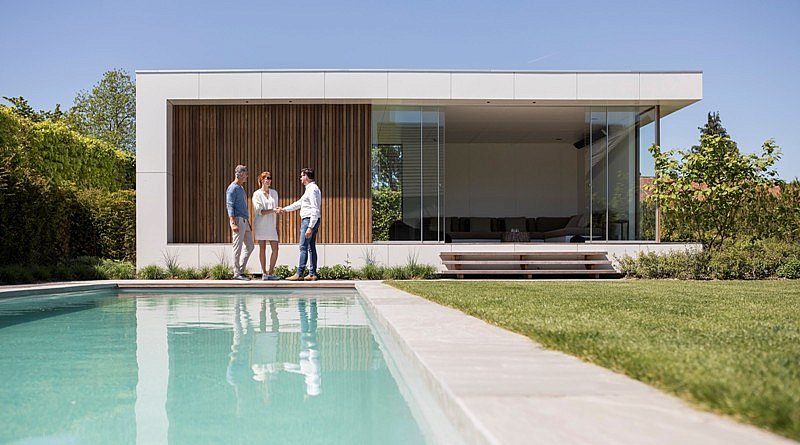De boomkamer authentieke luxe op maat tuinbeleving tuininspiratie leefruimte buitenruimte exterieur terras boomhutten luxecocons handgemaakt in België handmade houten bijgebouwen exclusieve tuinen en projecten ambachtelijk stijlvol gastenverblijf tuinkantoor wellnessruimte poolhouse bijgebouw kwaliteit magazine chic gardens