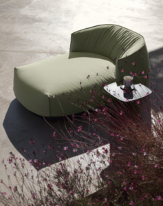 winterterras winter buitenleven terras tuin decoratie lampen verwarming windlichten terrasaankleding terrasaccessoires outdoor living outdoor design tuinmeubels tuinmeubilair tuinmeubelen tips gezelligheid vuurelementen chic gardens magazine luxe exclusief chique