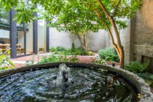 wedstrijd de vlaamse tuinaannemer 2020 tuinaanleg tuinonderhoud tuinaannemer tuininspiratie exclusieve tuinen luxetuinen tuinidee tuintips bloemen planten tuinprojecten droomtuinen magazine voor outdoor living chic gardens