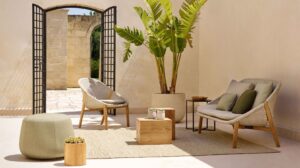 winterterras winter buitenleven terras tuin decoratie lampen verwarming windlichten terrasaankleding terrasaccessoires outdoor living outdoor design tuinmeubels tuinmeubilair tuinmeubelen tips gezelligheid vuurelementen chic gardens magazine luxe exclusief chique