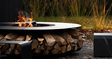 buitenkeuken haarden kooktoestellen vuur barbecue winter vuurschalen vuurhaarden buitenhaarden gervi outdoor tuin terras herfst najaar wintervakantie gezelligheid sfeer stijlvol luxe buitenleven vakantie in eigen tuin cortenstaal moderne materialen inspiratie tips advies mooiste designs belgisch magazine chic gardens