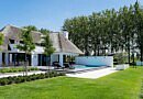 Tuin in Nederland door tuinaannemer Eric Bijl magazine chic gardens magazine voor outdoor living en design stijlvolle tuinen exclusieve tuinen luxe villatuin stadstuin landelijke tuin inspiratie ideeën tuininrichting tuinaannemer tuinaanleg tuinarchitectuur tuinmeubelen zwembad