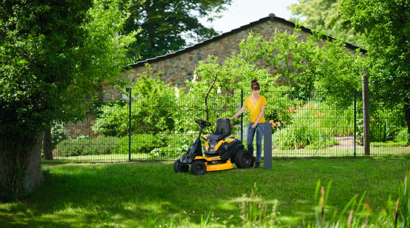Chic Gardens. Een droomtuin vraagt regelmatig tuinonderhoud. Bekijk hier interessante tuingereedschappen voor jouw exclusieve tuin.