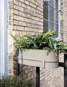Chic Gardens, magazine voor outdoor living en outdoor design. Ontdek 7 bijzondere plantenpotten en plantenbakken voor jouw tuin en terras.