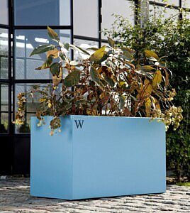 Chic Gardens, magazine voor outdoor living en outdoor design. Ontdek 7 bijzondere plantenpotten en plantenbakken voor jouw tuin en terras.
