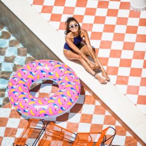 Chic Gardens: Beleef de perfecte zomer in de tuin met deze must-haves voor aan het zwembad.