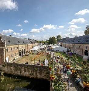 Chic Gardens: tentoonstelling Fleur Floral Fashion in de landcommanderij van Alden Biesen in Bilzen (Limburg)