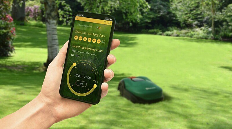 Chic Gardens magazine voor outdoor living en design. Onderhoud je tuin met een robotmaaier. Wij geven je een overzicht van de nieuwste modellen van Bosch, Husqvarna, Gardena, Stiga, Stihl, Robomow, Honda.