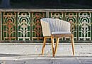 Chic Gardens magazine voor outdoor living en design: Royal Botania, Ethnicraft en Extremis presenteren hun laatste interieurnieuws op de expo Please Have a Seat in Kortrijk.
