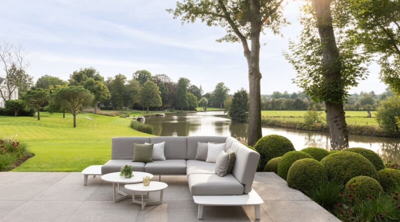 Buitenmeubelen van Exterioo: de Lacrima loungeset voor je tuin, met een indoor feeling.