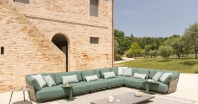 Fraaie buitenmeubels en outdoor accessoires voor je lenteterras: Fast Solaris hoeksofa en salontafel