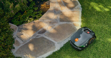Voortaan doe je waar je zin in hebt, terwijl de iMOW® voor jouw gazon zorgt. Of je de robotmaaier nu bedient met de toetsen op de machine zelf, de MY iMOW®-app of via een smarthome-apparaat, de intuïtieve bediening heb je zó onder de knie. Dat maakt van de robotmaaier de ideale en binnenkort onmisbare assistent in je tuin.