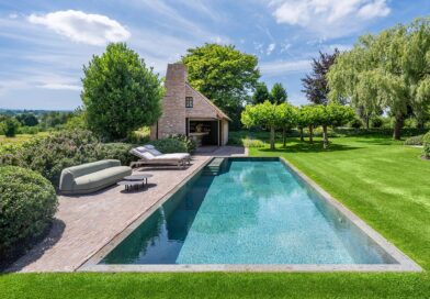 Een uitnodigend poolhouse op maat van het landschap